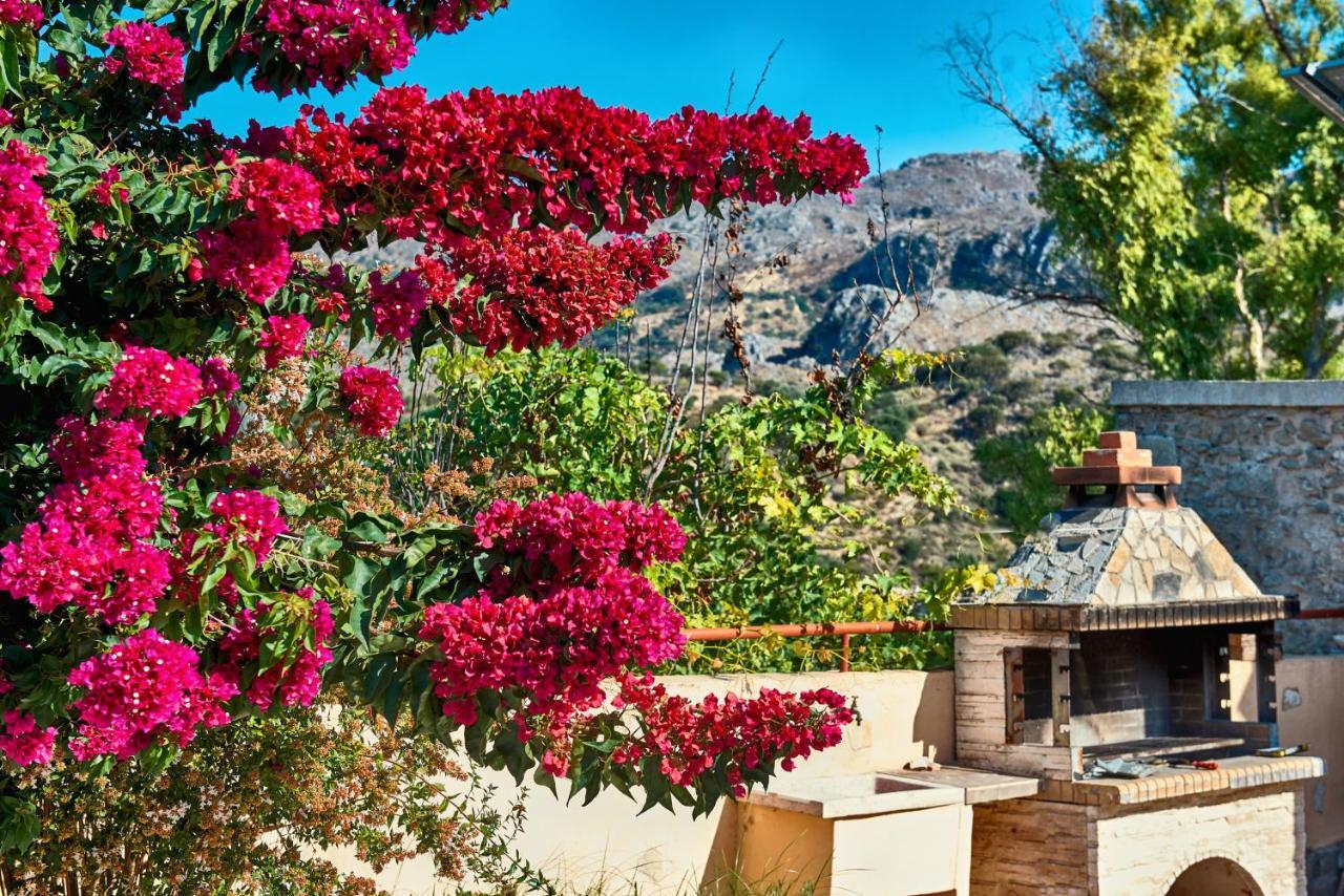 Mouri Villa Mourion  Exterior photo